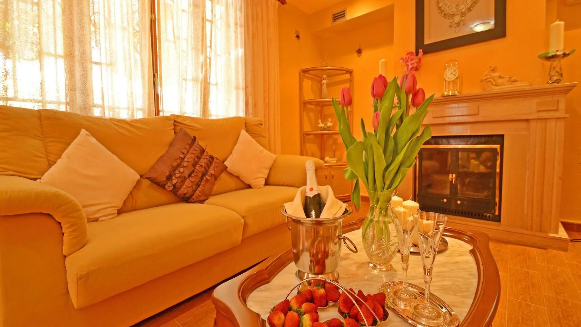 Beautiful Villa With Garden إل تورو 0*,