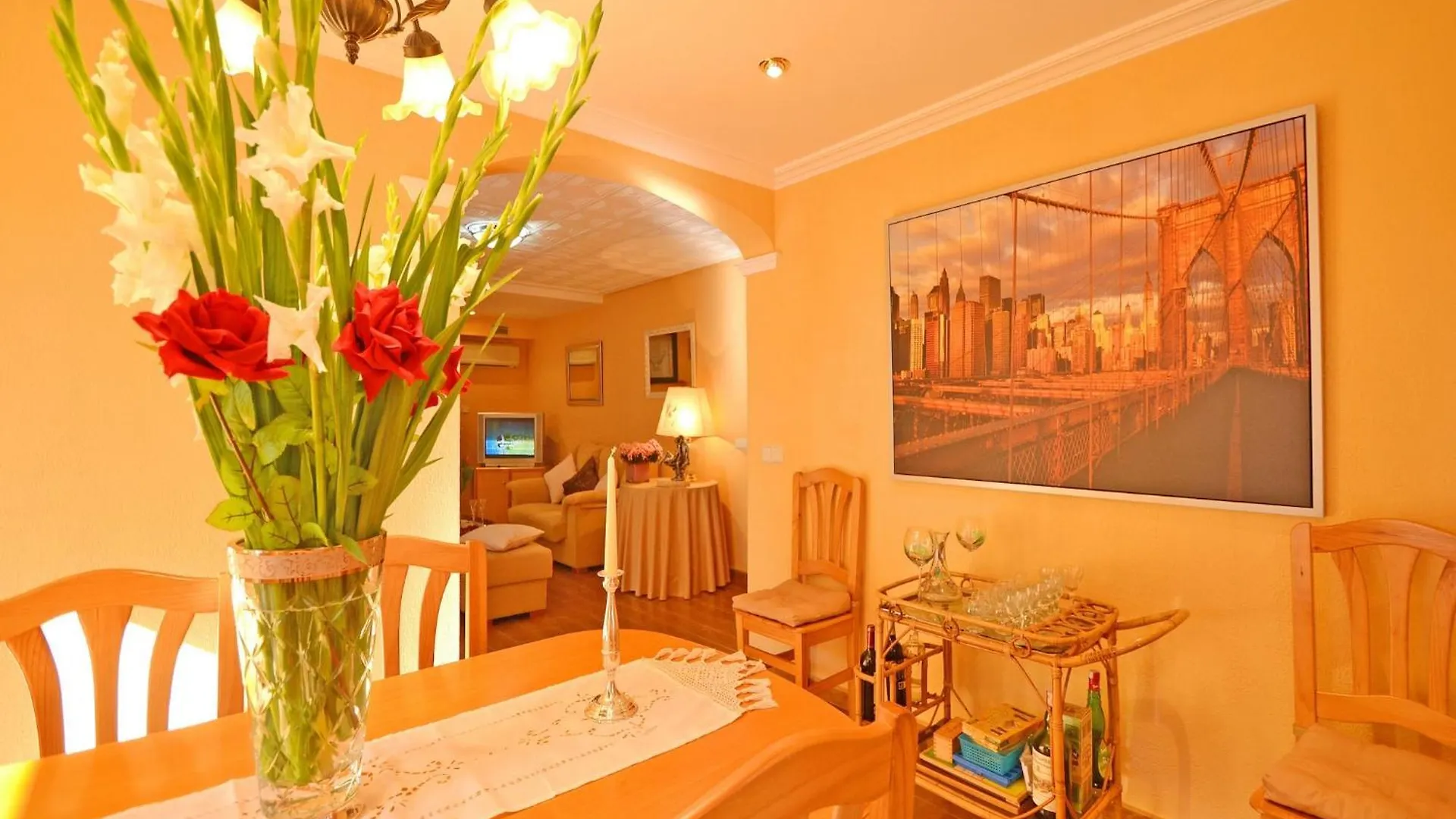 Beautiful Villa With Garden إل تورو بيت للعطل